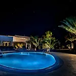 Lirios Rural - Adults Only 3* Tías