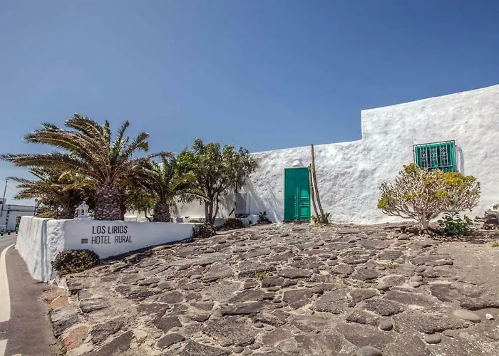 Lirios Rural - Adults Only 티아즈