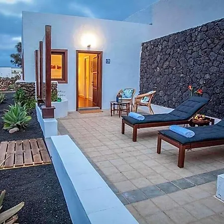 Lirios Rural - Adults Only 3*