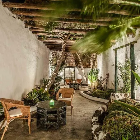 Otel Lirios Rural - Adults Only