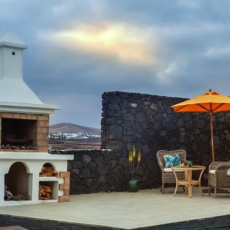 Lirios Rural - Adults Only 3* Tías