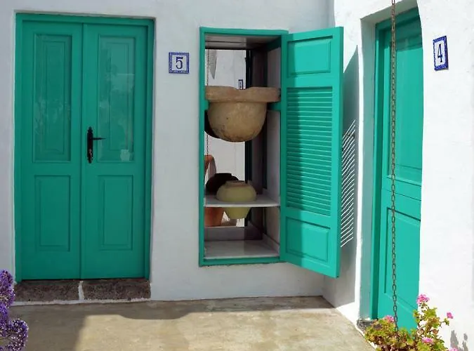 Lirios Rural - Adults Only 3*