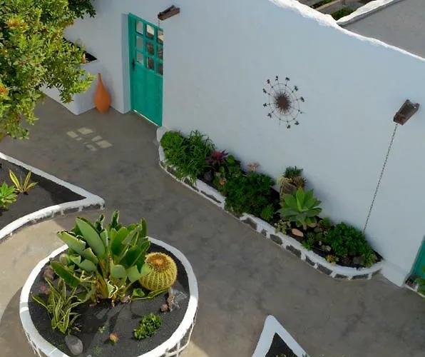 Lirios Rural - Adults Only 3* 蒂亚斯