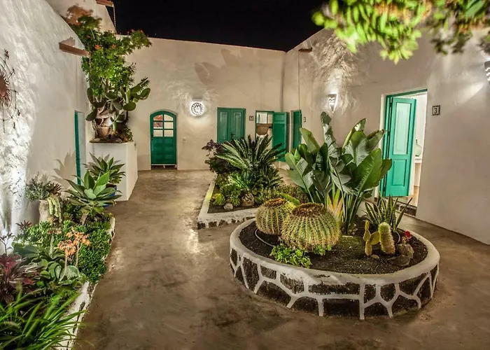 Hotel Lirios Rural - Adults Only Tías