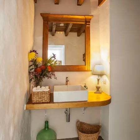 Lirios Rural - Adults Only Hotel