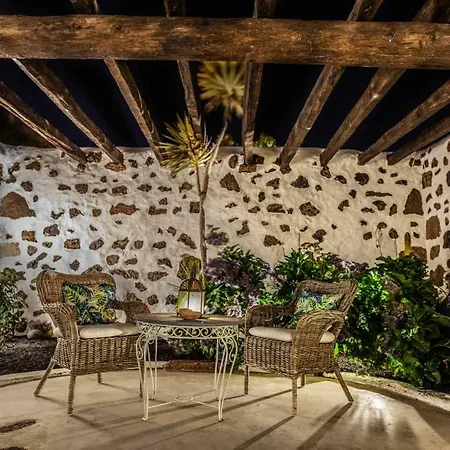 Lirios Rural - Adults Only 3* Tías