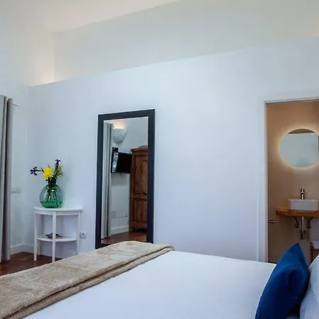 Lirios Rural - Adults Only 3* Tías