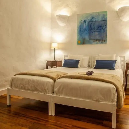 Lirios Rural - Adults Only 3* Tías