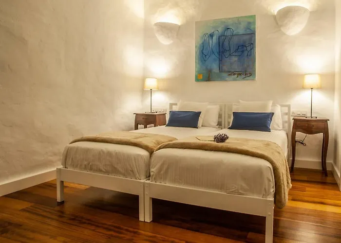 Lirios Rural - Adults Only 3* Tías